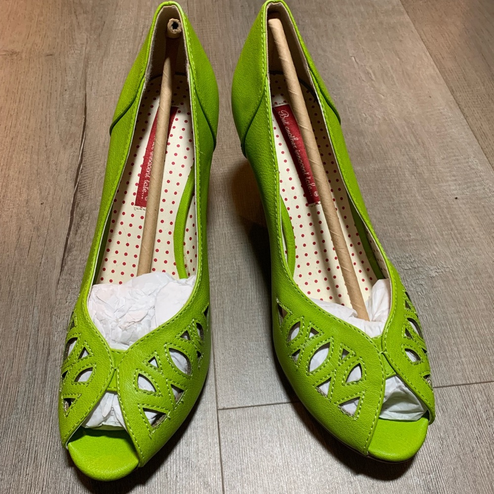 Celery Green Peep-Toe Women's Heels Bait Footwear